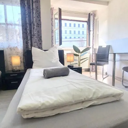Neuburg Apartment *